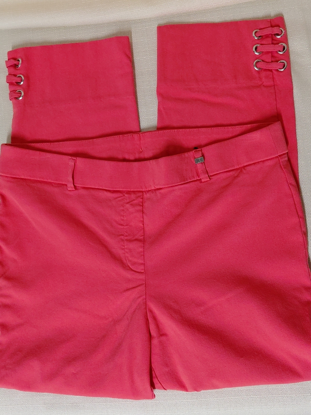 Rafaella Comfort Coral Lace-Up Crop Pants Sz. 8